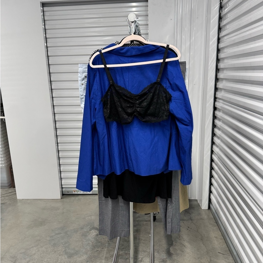 Torrid | Lace Bralette in Black | size 2